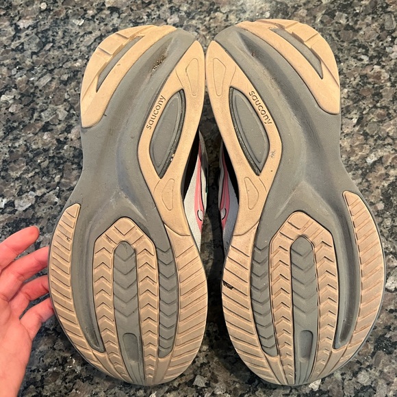 Saucony Guide 16 Running Shoes - Picture 2 of 6